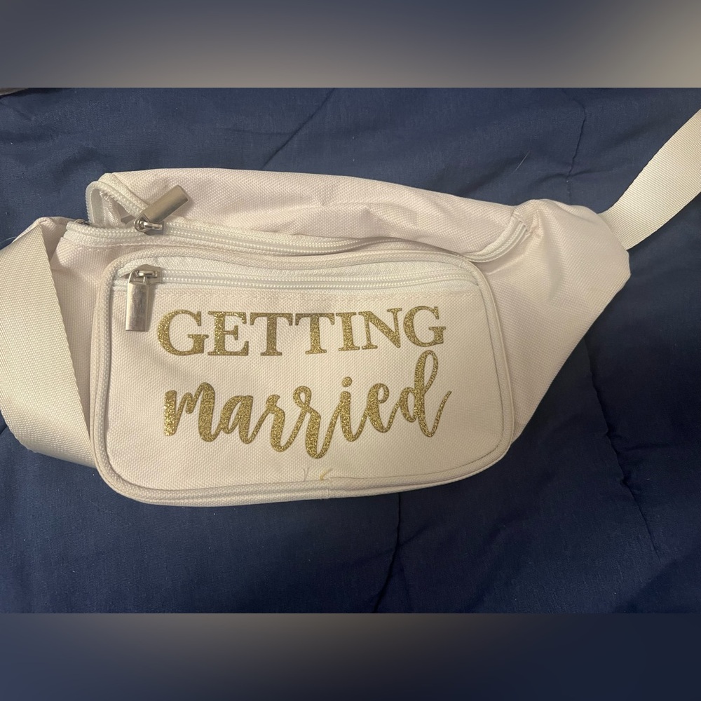 White Fanny Pack with Gold 'Getting Married' Text